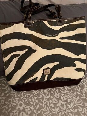 Dooney&Bourke Satchel Black&Creme